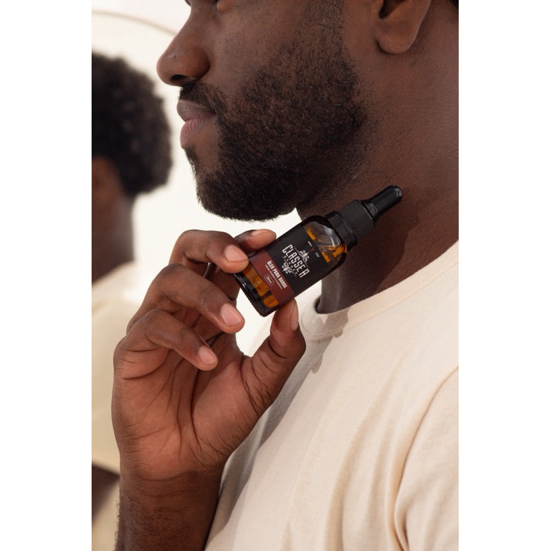 Kit 24x óleo para barba 30ml classe a  possui hidratantes e fortalece os fios